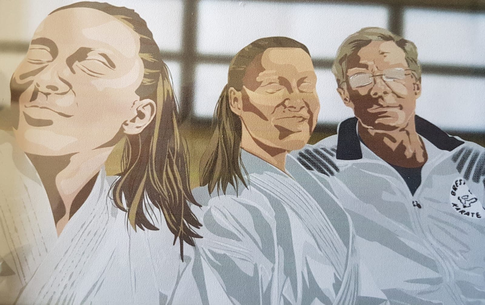 Fresque murale du dojo représentant trois karatékas en karategi, le regard tourné vers le haut